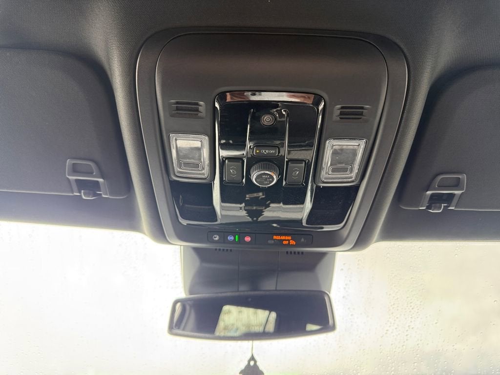 2025 Cadillac Escalade Luxury