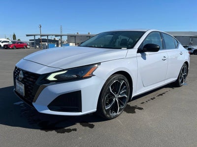 2023 Nissan Altima SR FWD