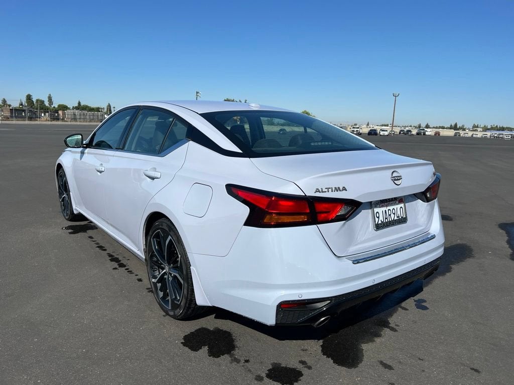 2023 Nissan Altima SR FWD