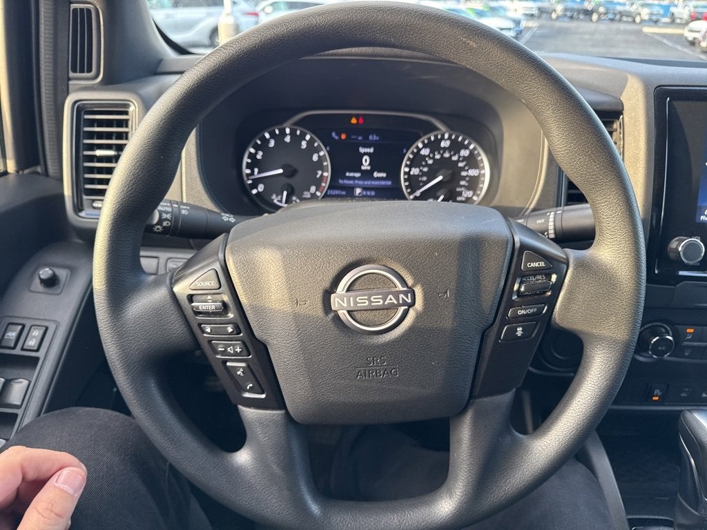 2023 Nissan Frontier SV