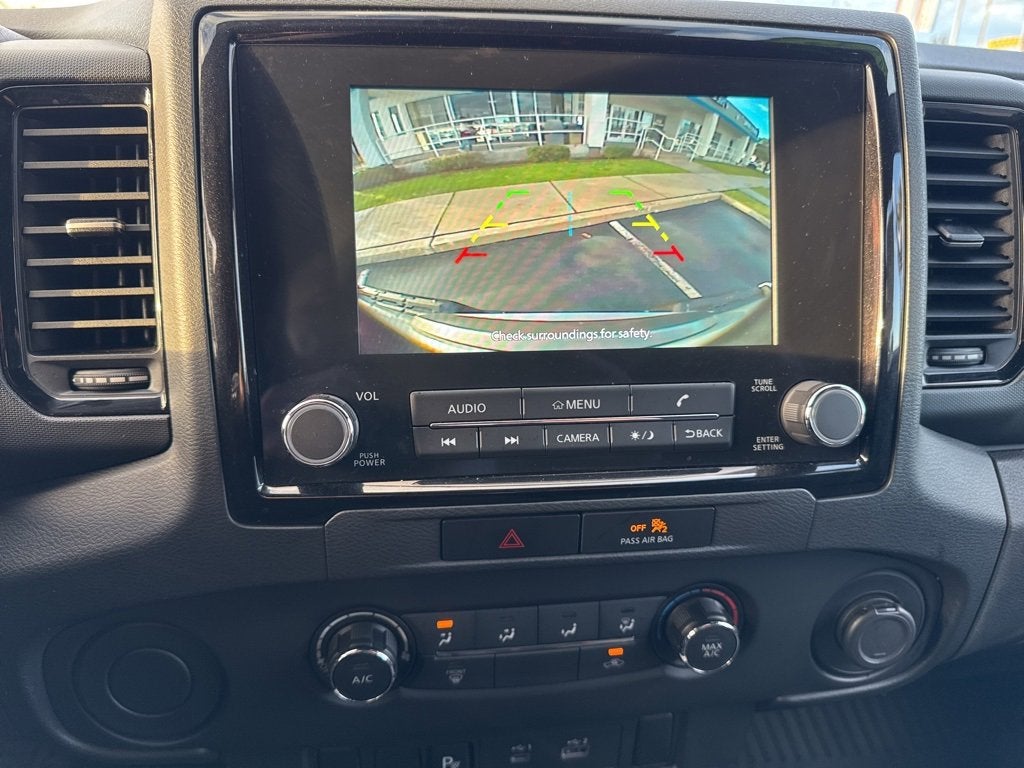 2023 Nissan Frontier SV