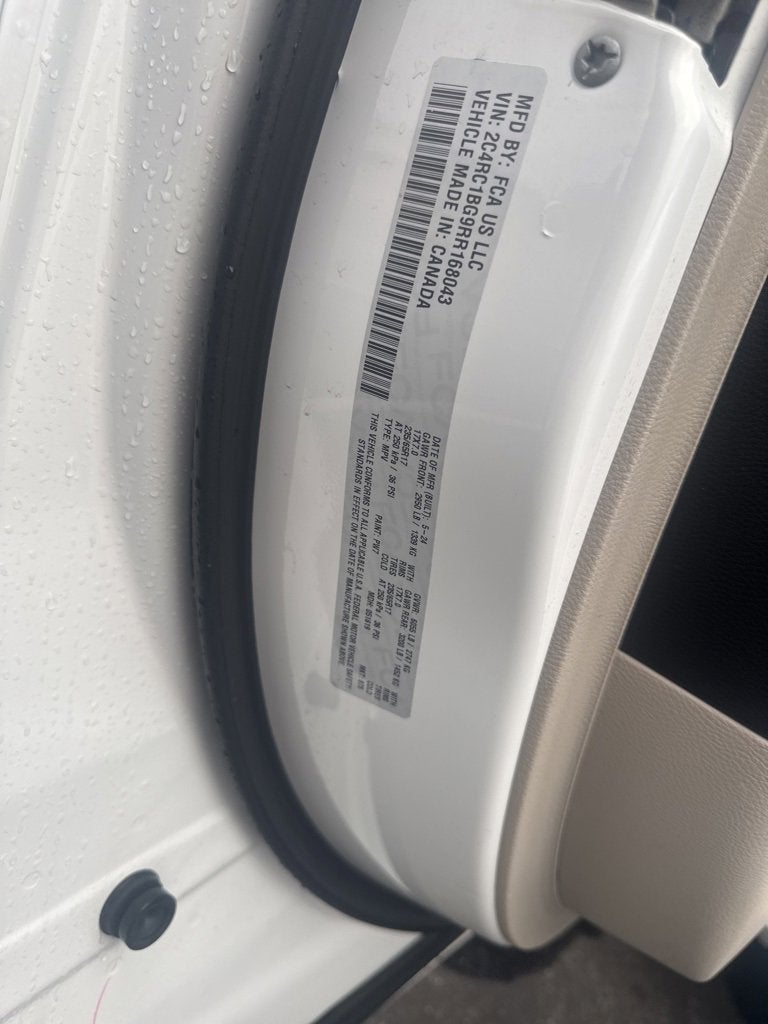 2024 Chrysler Pacifica Touring L