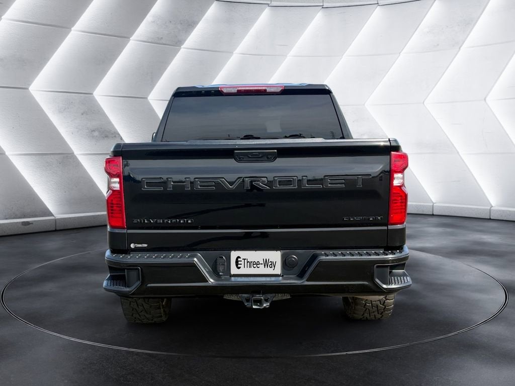 2025 Chevrolet Silverado 1500 Custom