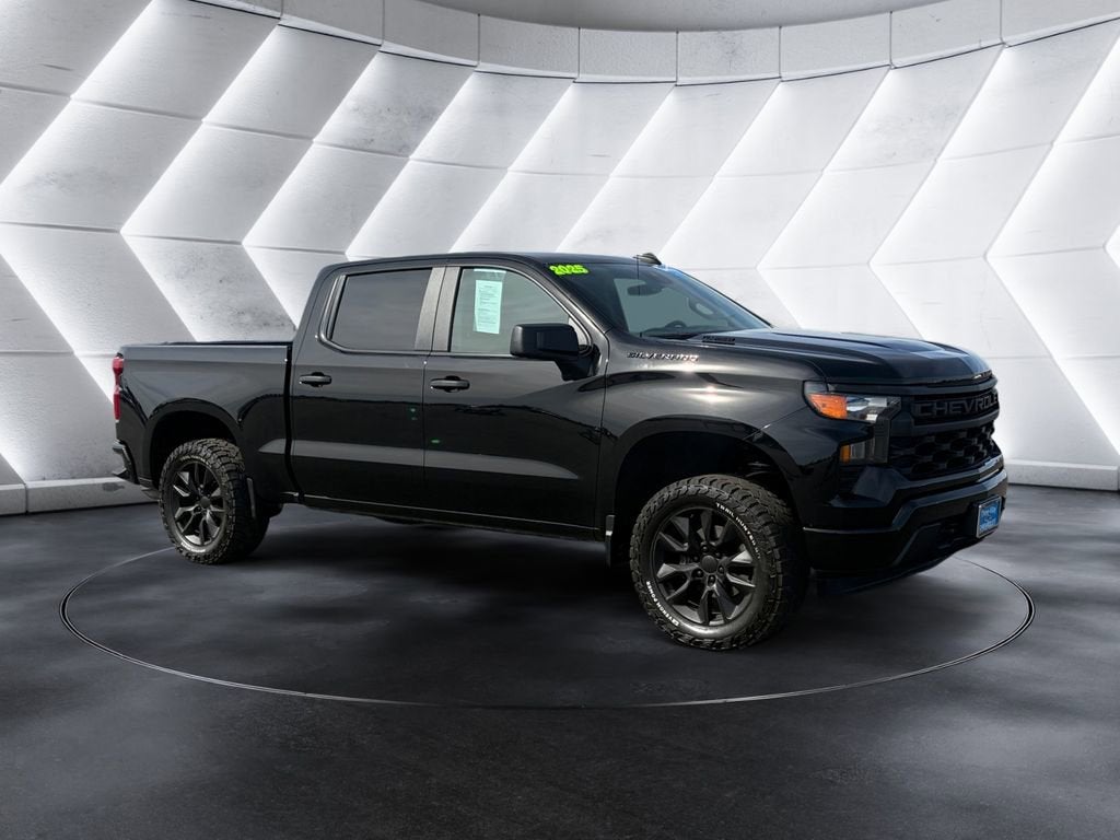 2025 Chevrolet Silverado 1500 Custom