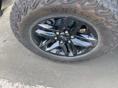 2024 Chevrolet Silverado 1500 Custom Trail Boss