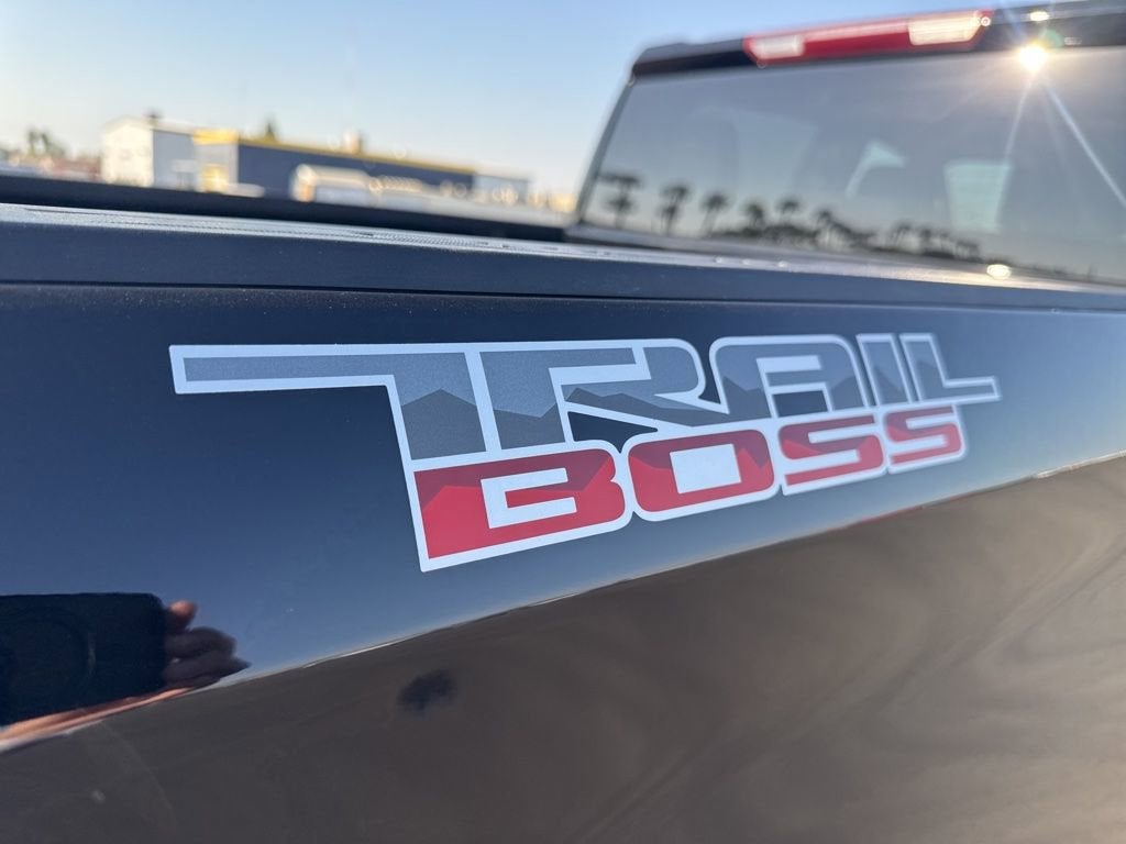 2025 Chevrolet Silverado 1500 Custom Trail Boss