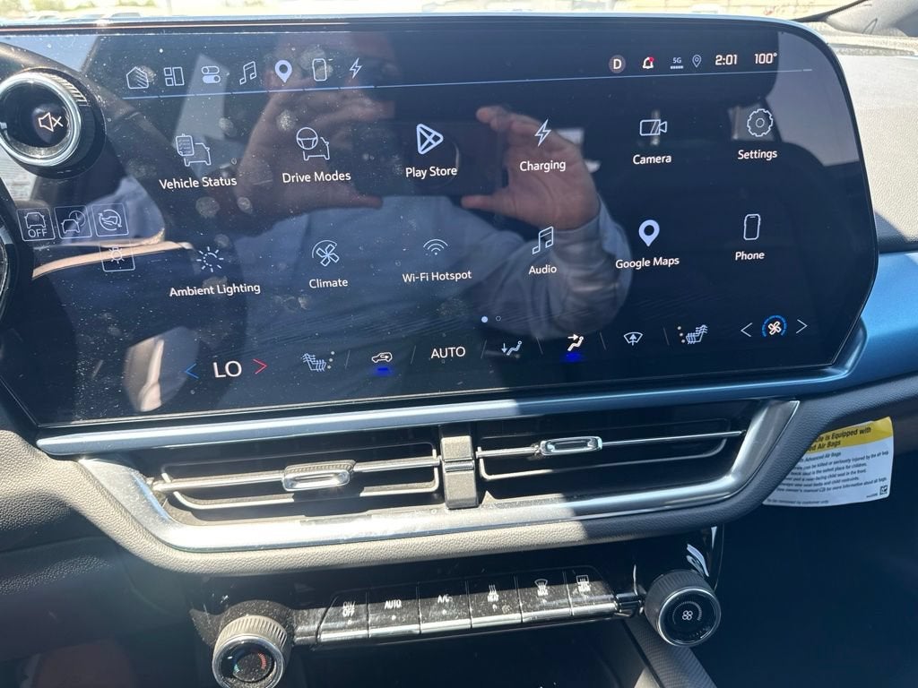 2024 Chevrolet Equinox EV 2LT