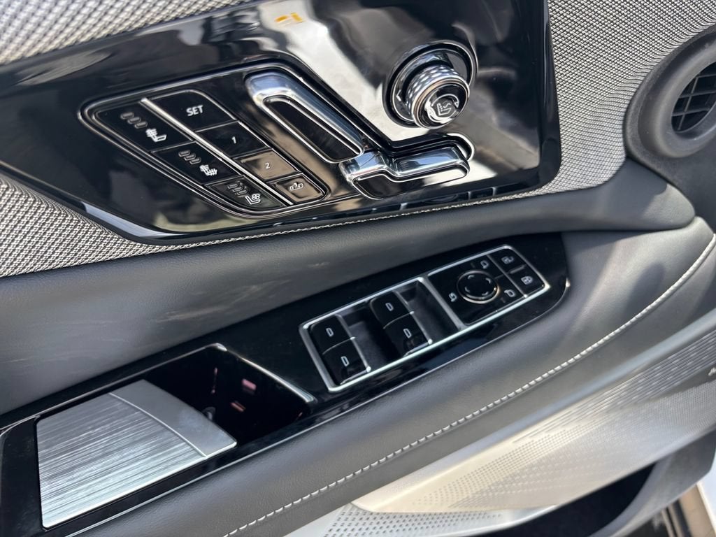 2027 Cadillac OPTIQ Premium Luxury