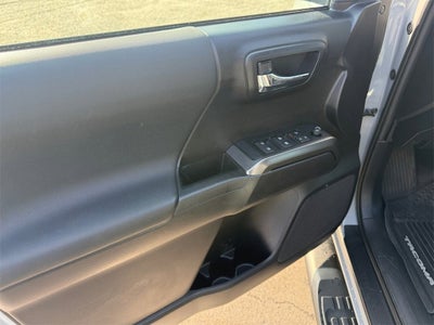 2020 Toyota Tacoma 2WD SR5