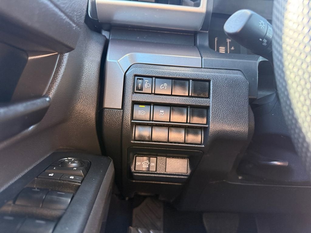 2024 Toyota Tacoma 4WD SR5