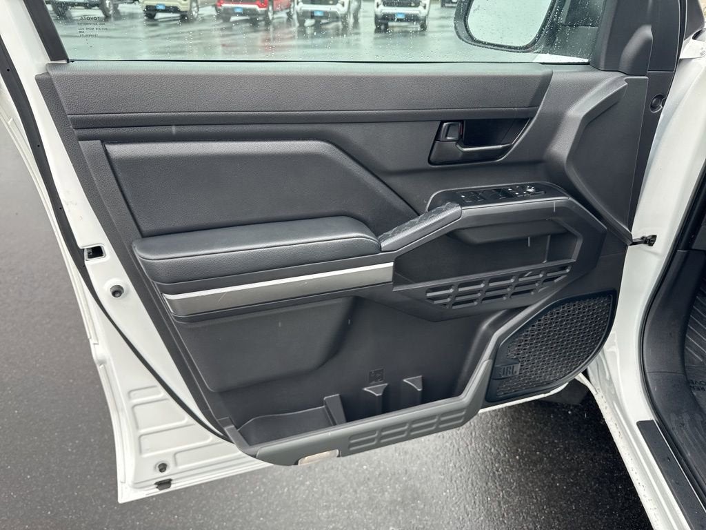 2024 Toyota Tacoma 4WD SR5