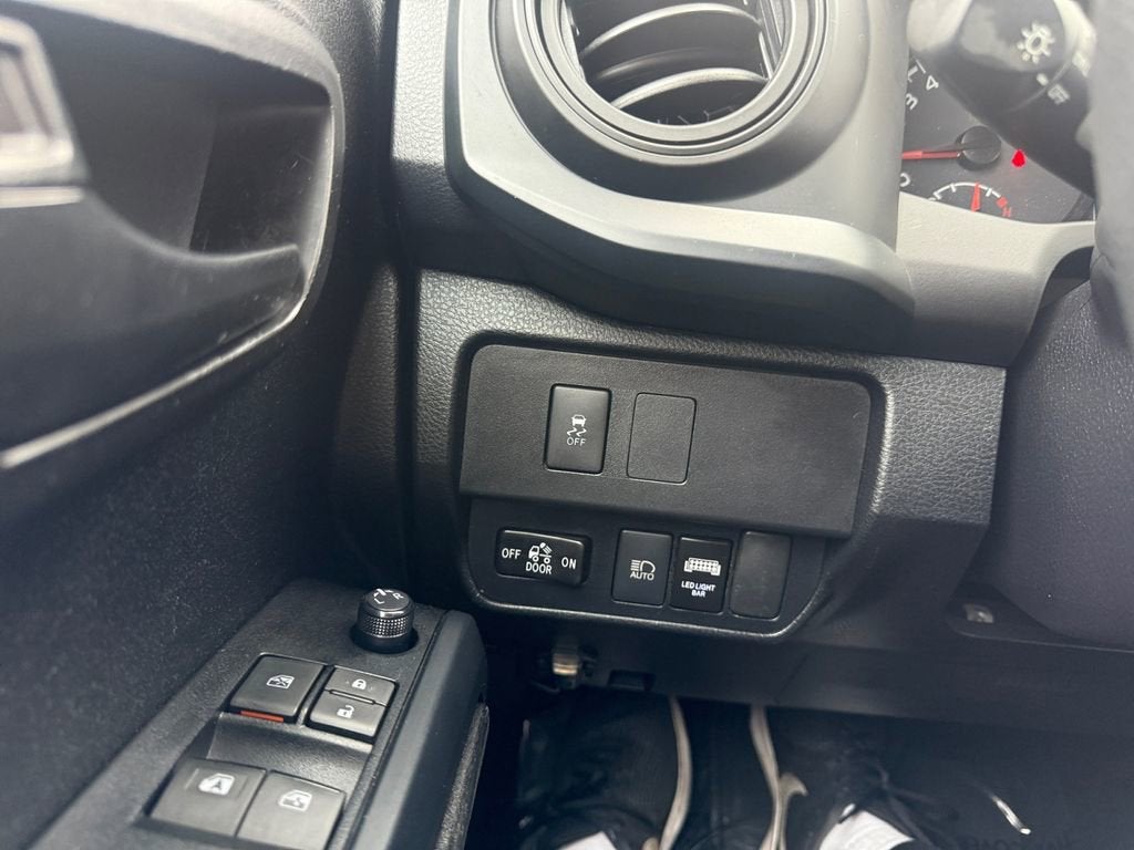 2021 Toyota Tacoma 4WD SR