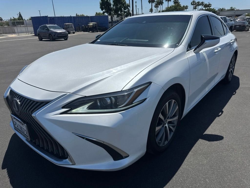 2020 Lexus ES ES 300h