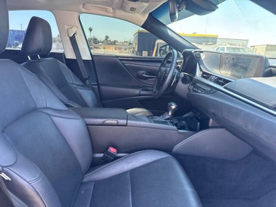 2020 Lexus ES ES 300h