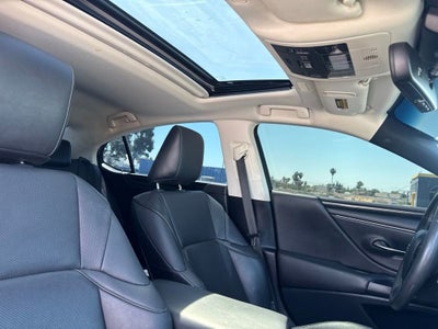 2020 Lexus ES ES 300h