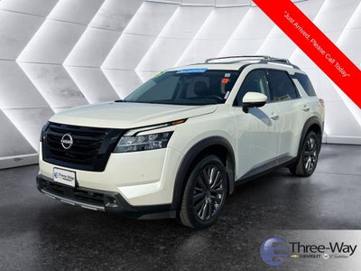 2023 Nissan Pathfinder SL