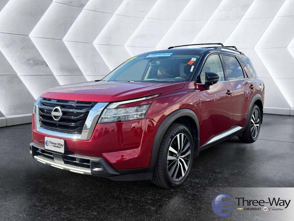 2023 Nissan Pathfinder Platinum