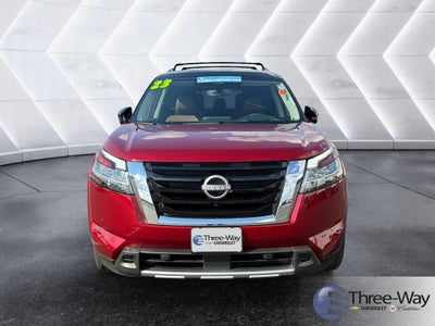 2023 Nissan Pathfinder Platinum