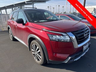 2023 Nissan Pathfinder Platinum