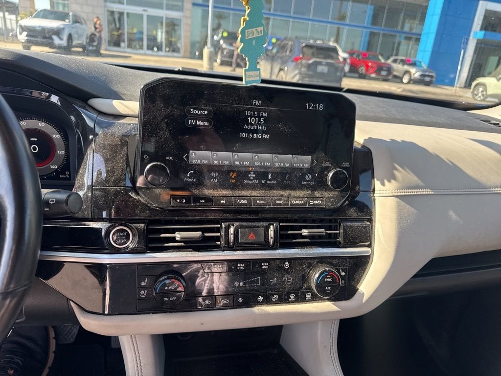 2022 Nissan Pathfinder Platinum