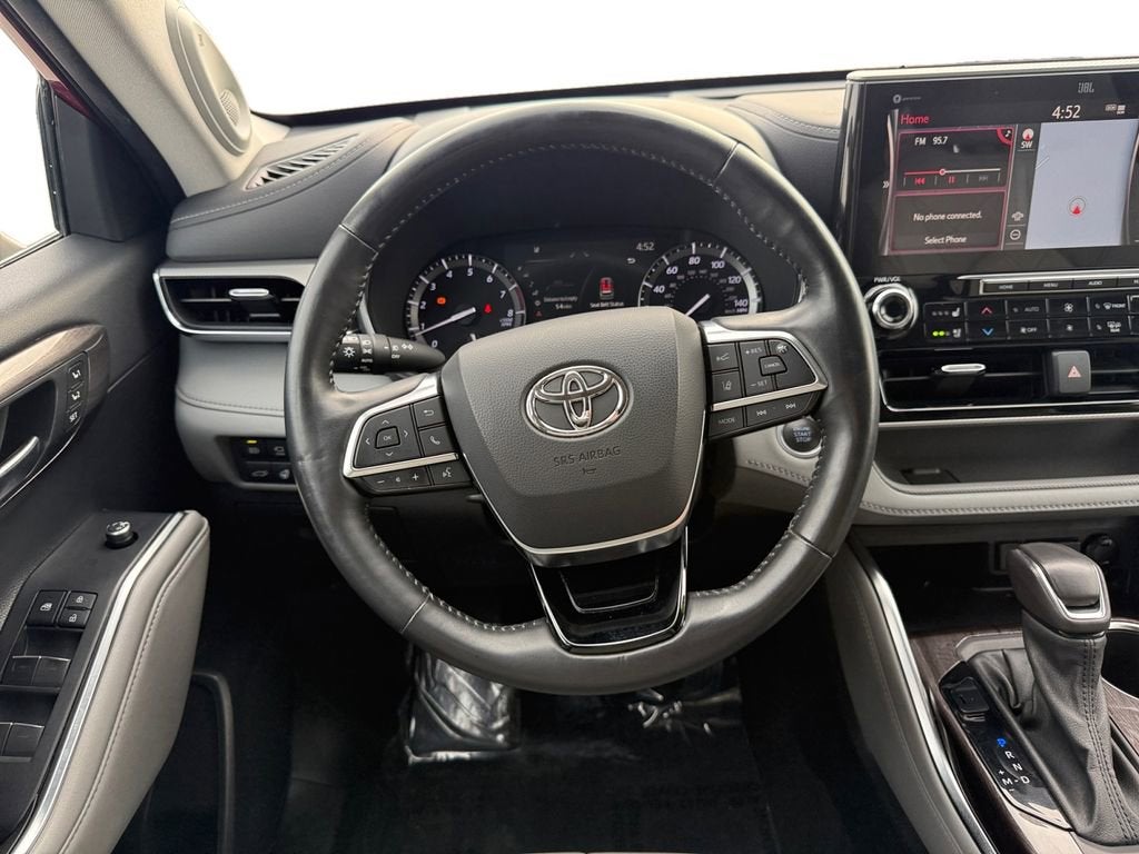 2021 Toyota Highlander Platinum