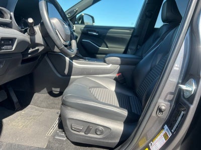 2023 Toyota Highlander XSE