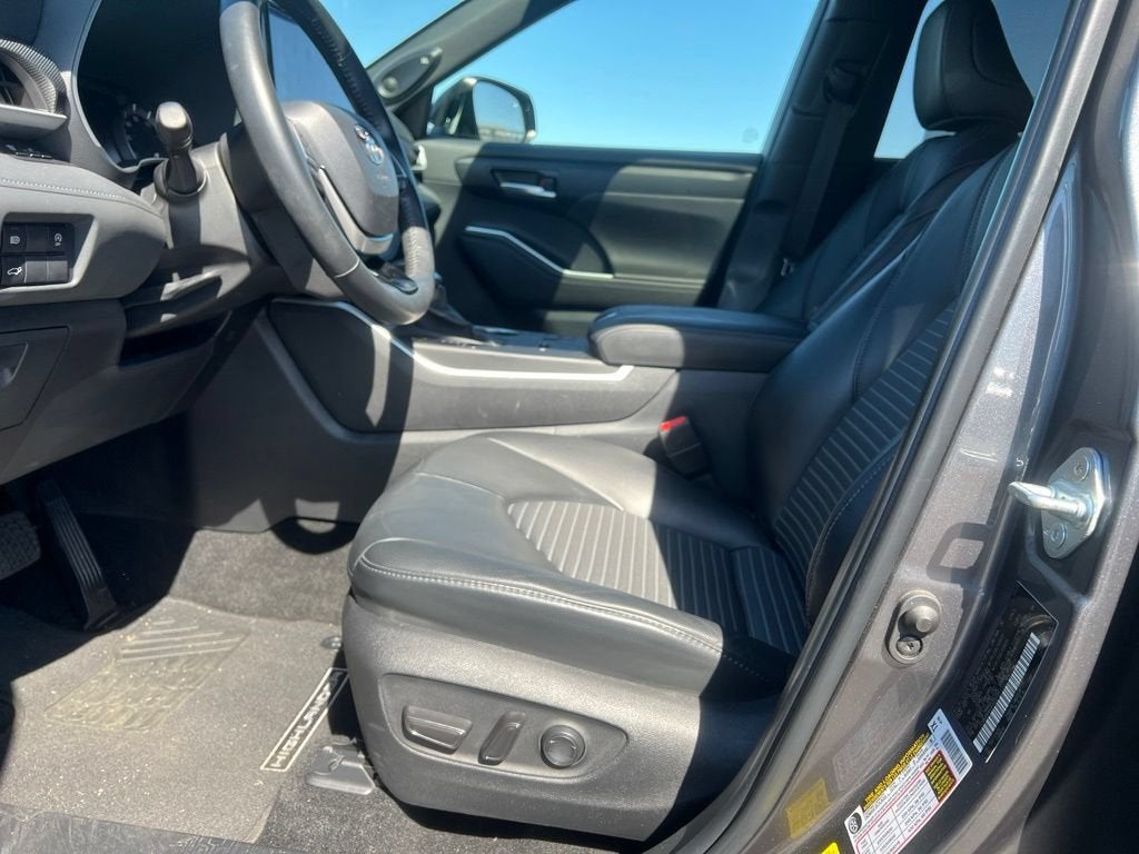2023 Toyota Highlander XSE