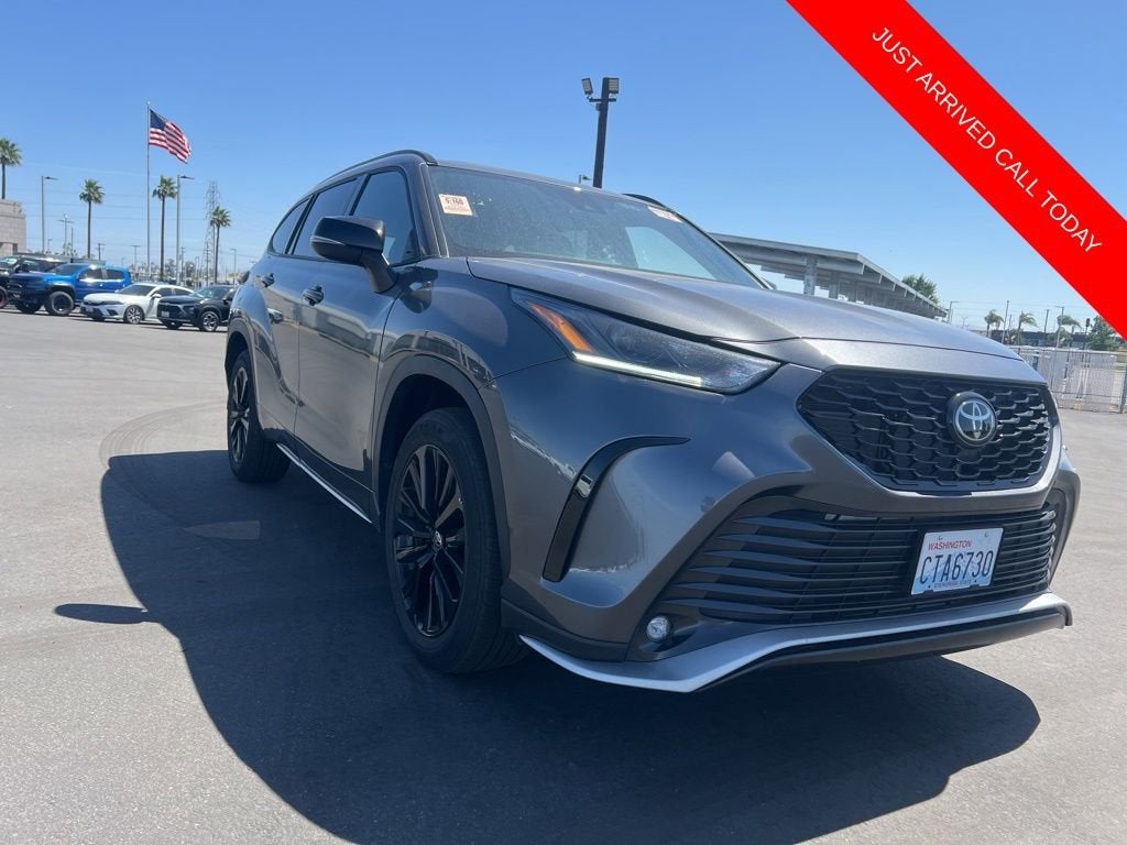 2025 Toyota Highlander LE