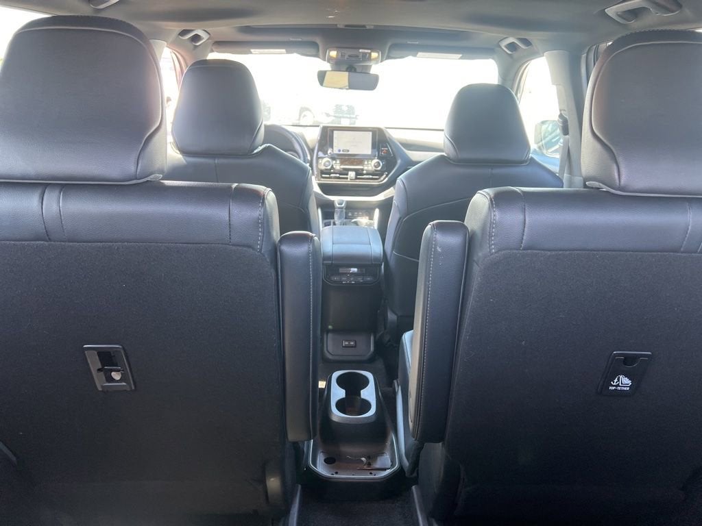 2025 Toyota Highlander LE