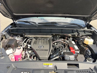 2025 Toyota Highlander LE