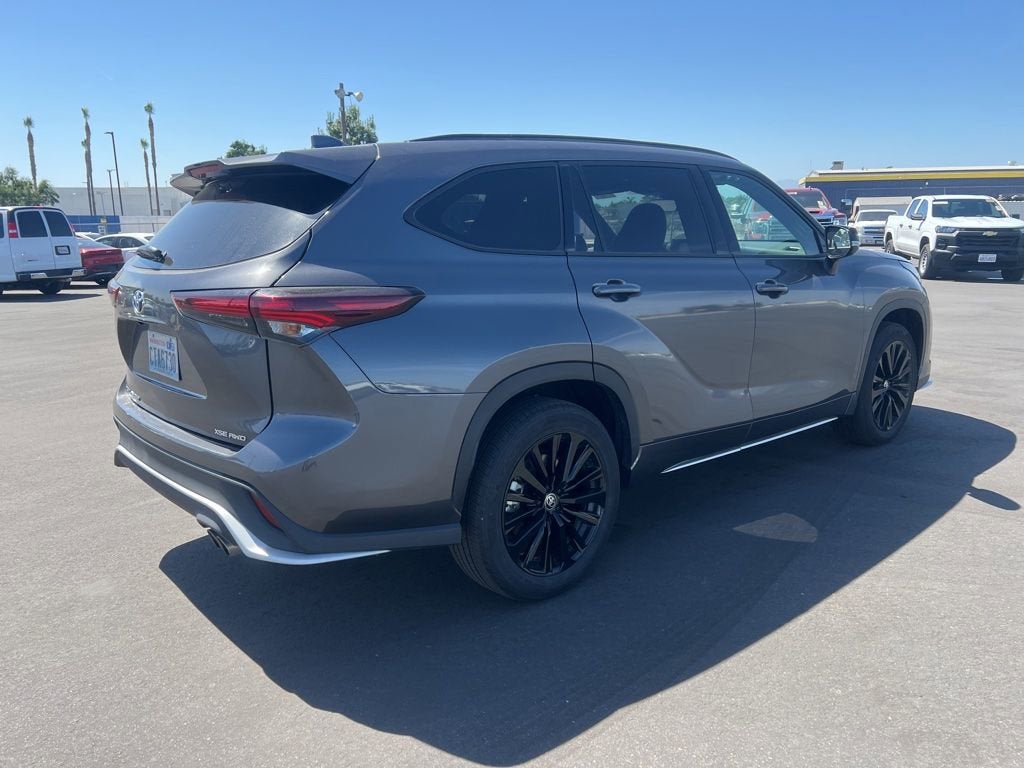 2025 Toyota Highlander LE