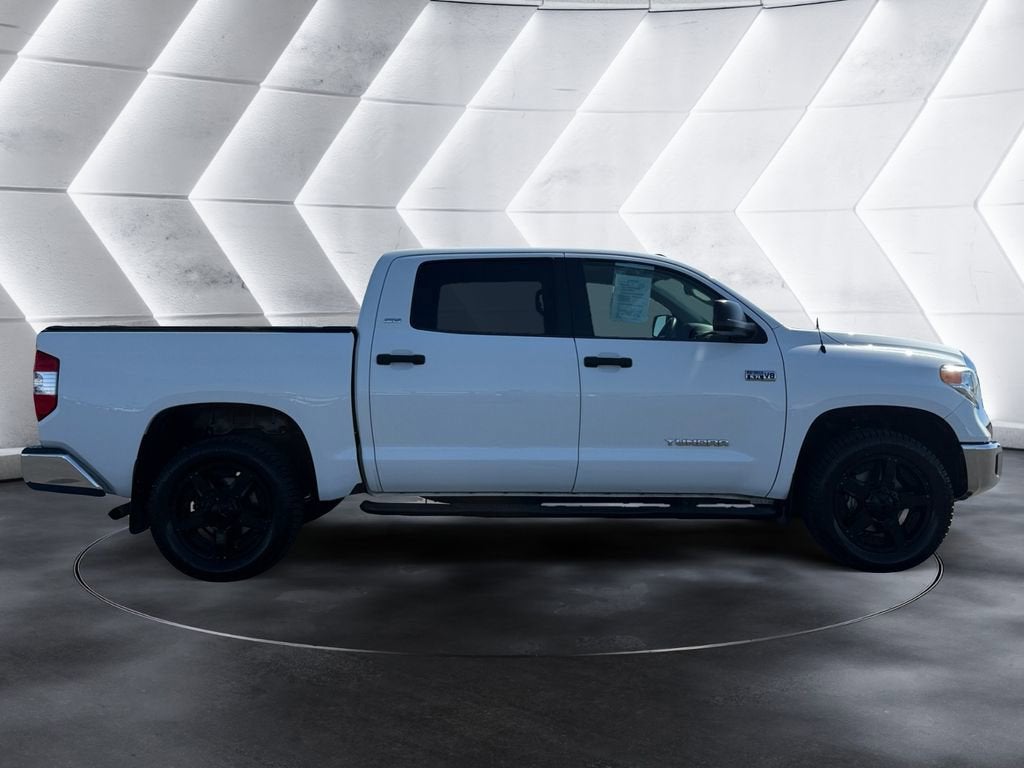 2017 Toyota Tundra 4WD SR5