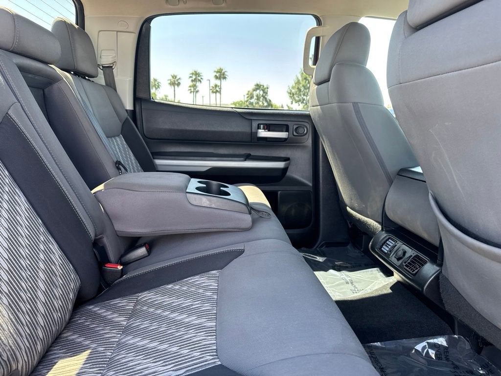 2019 Toyota Tundra 4WD SR5