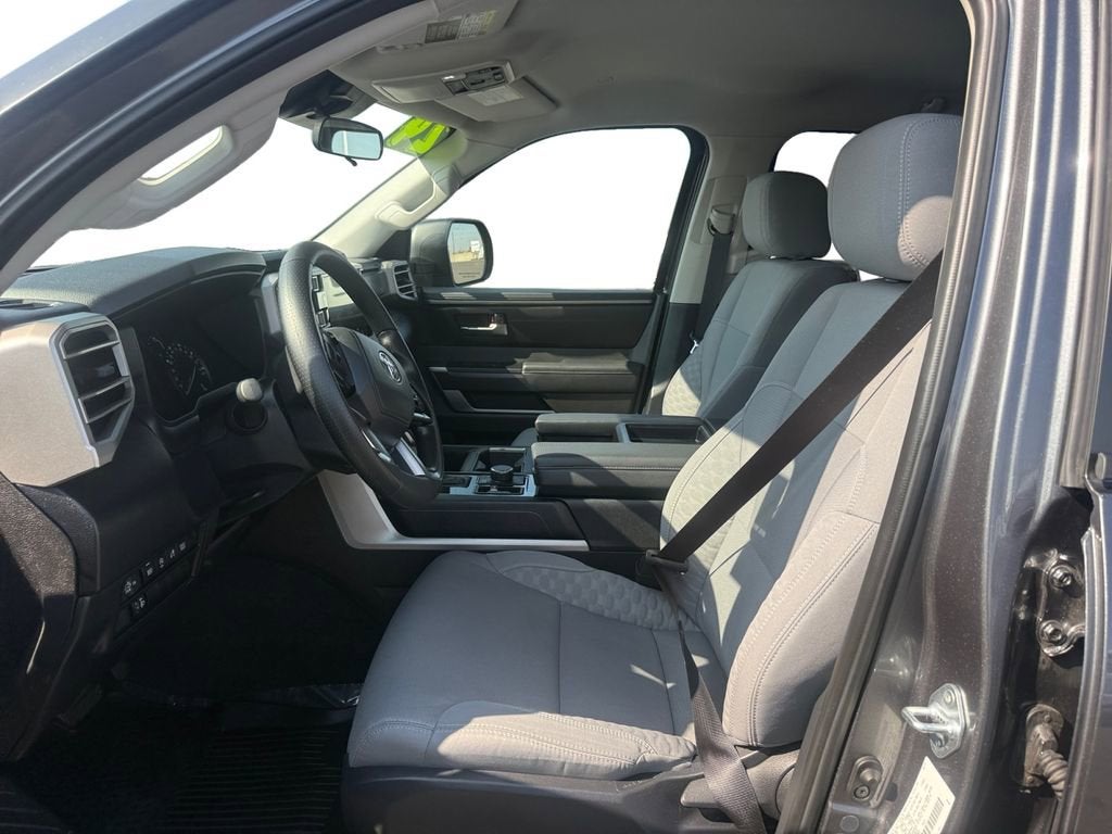2024 Toyota Tundra 4WD SR5