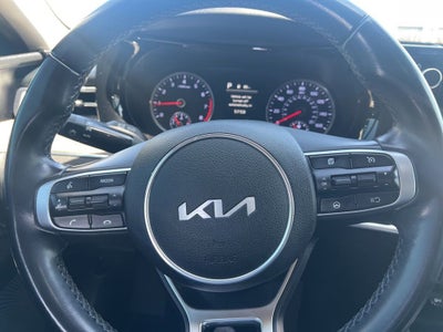 2022 Kia K5 EX