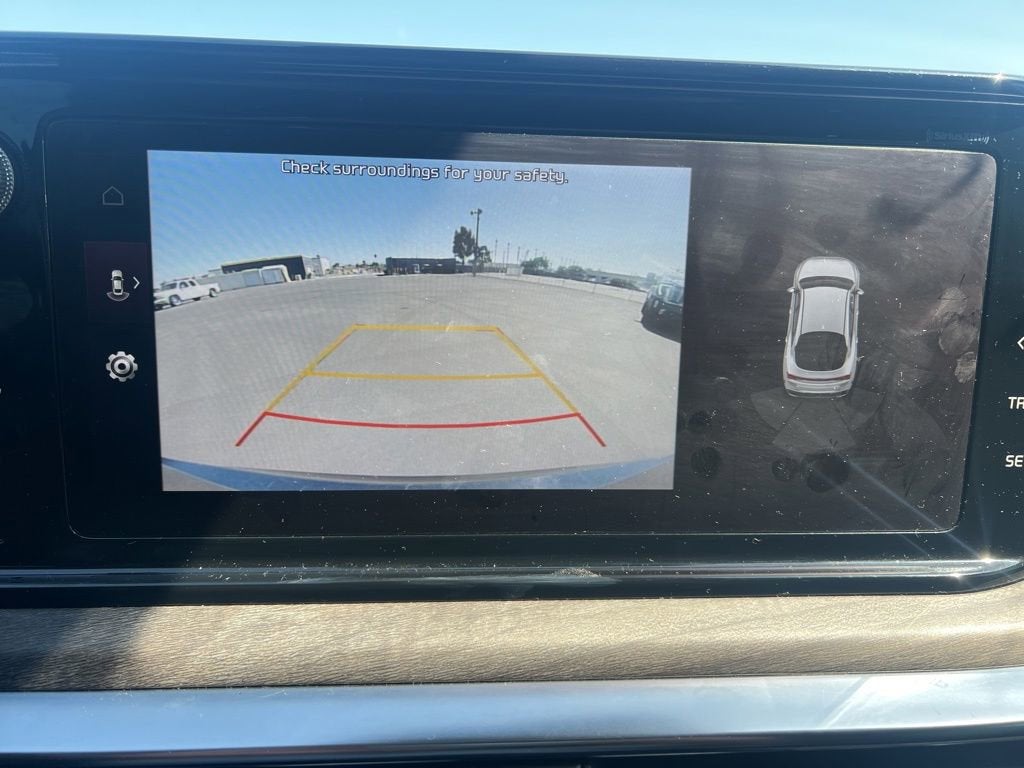 2022 Kia K5 EX