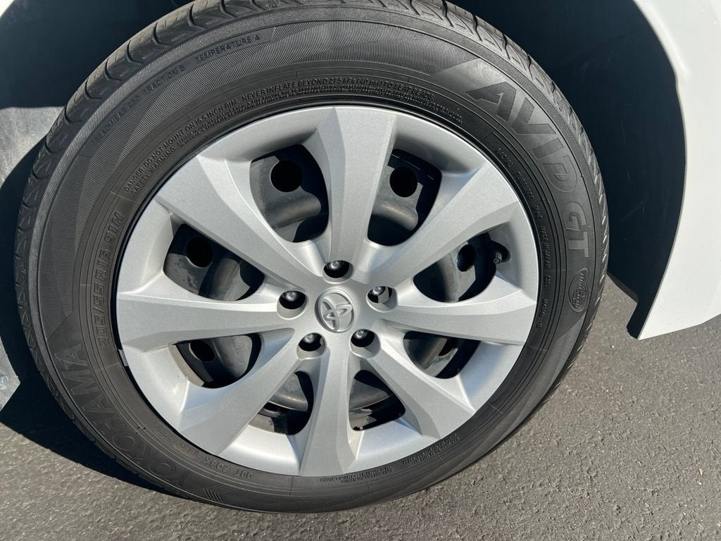 2024 Toyota Corolla Hybrid LE