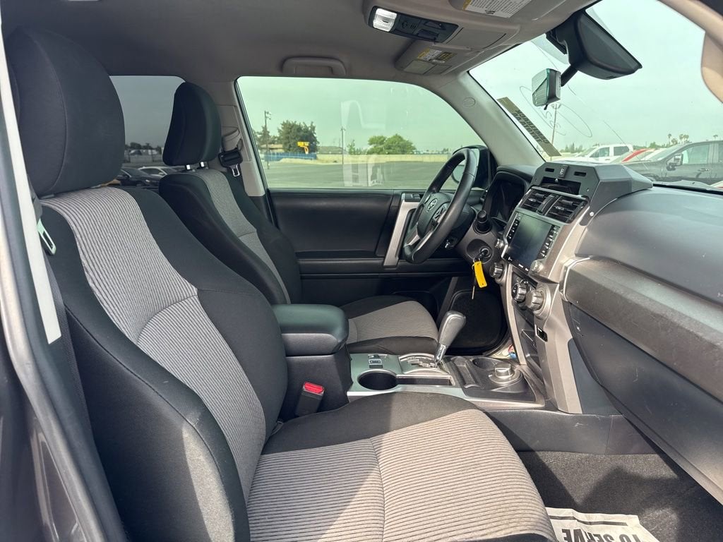 2020 Toyota 4Runner SR5