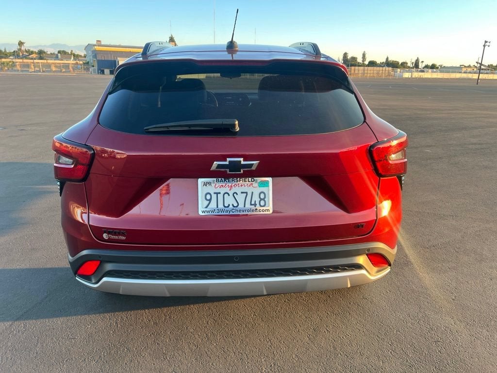 2025 Chevrolet Trax LT