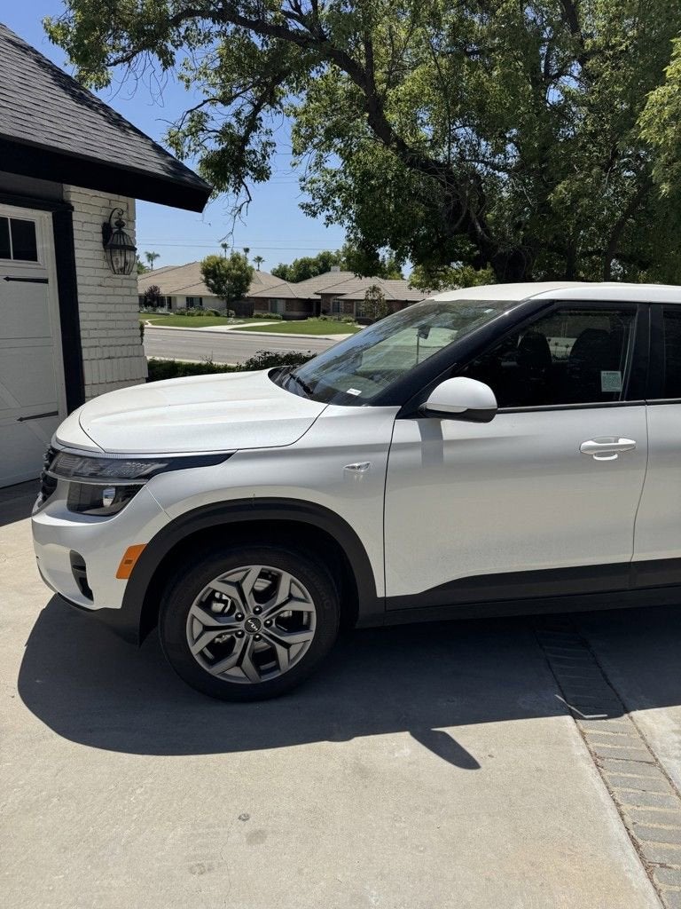 2025 Kia Seltos LX