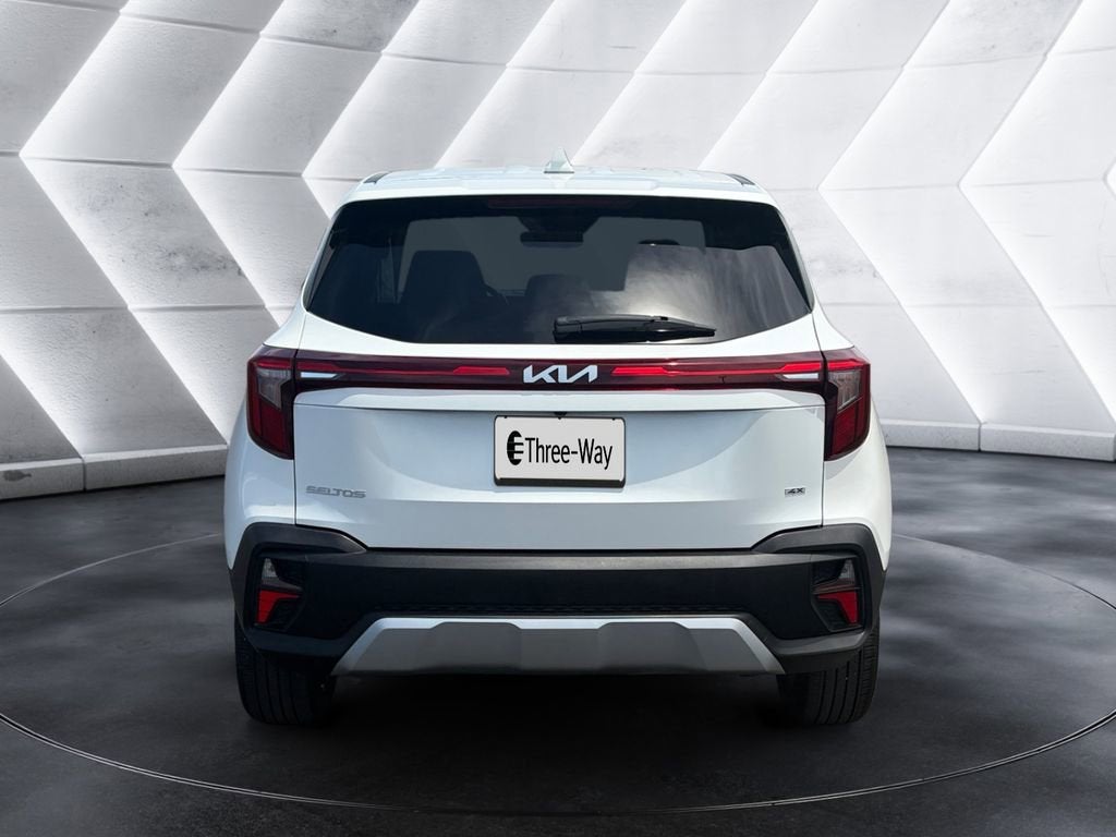 2025 Kia Seltos LX