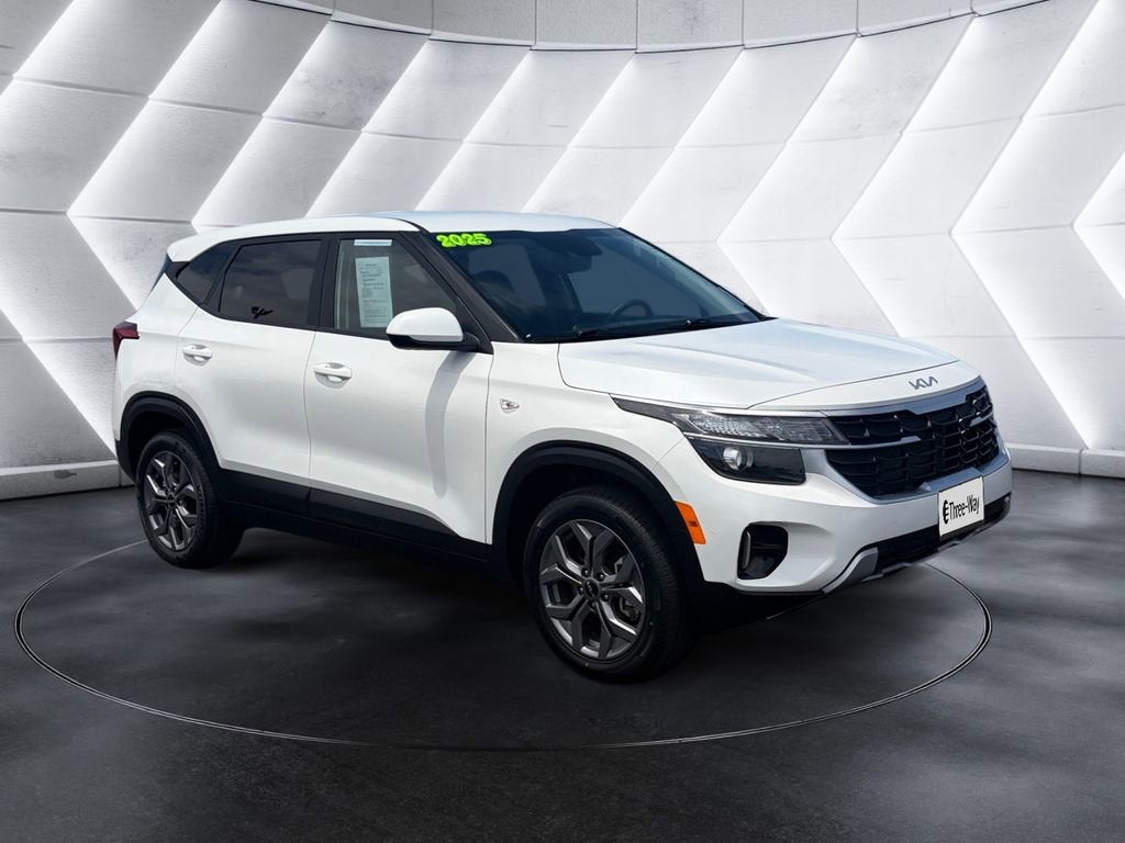 2025 Kia Seltos LX