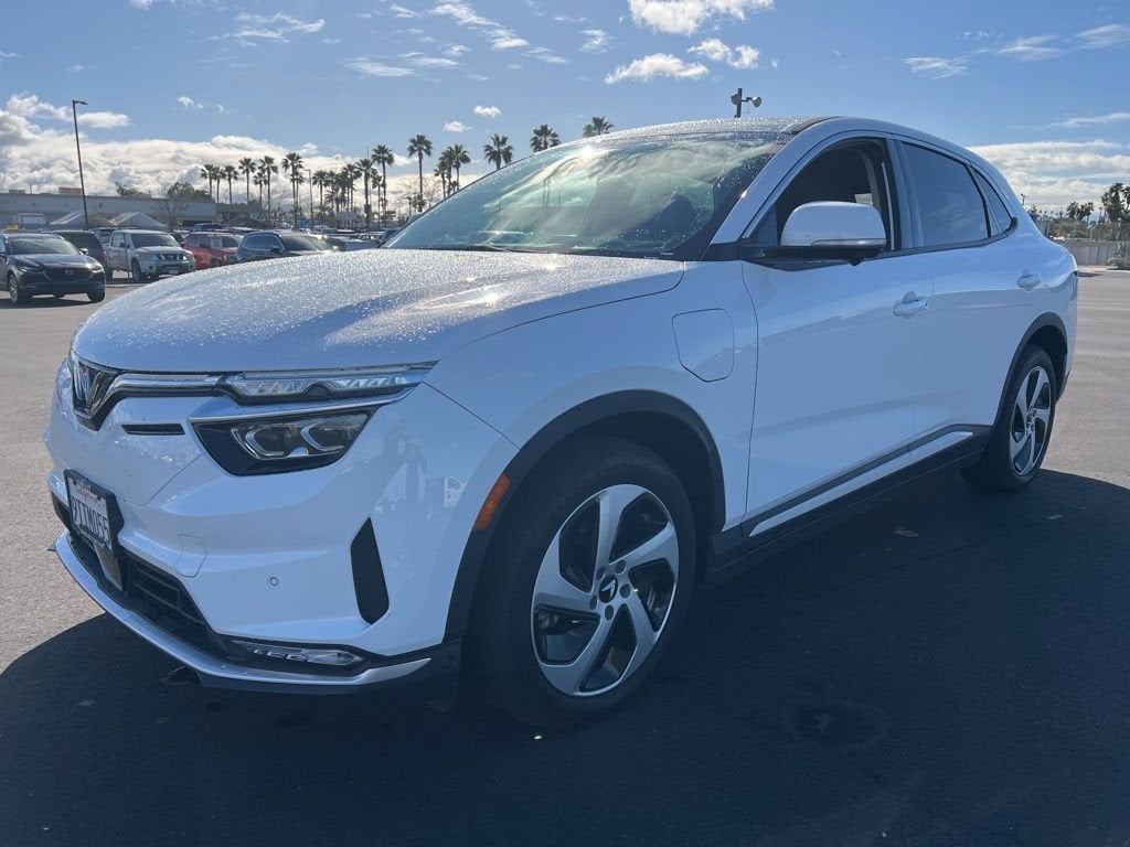 2025 VINFAST VF 8 Eco